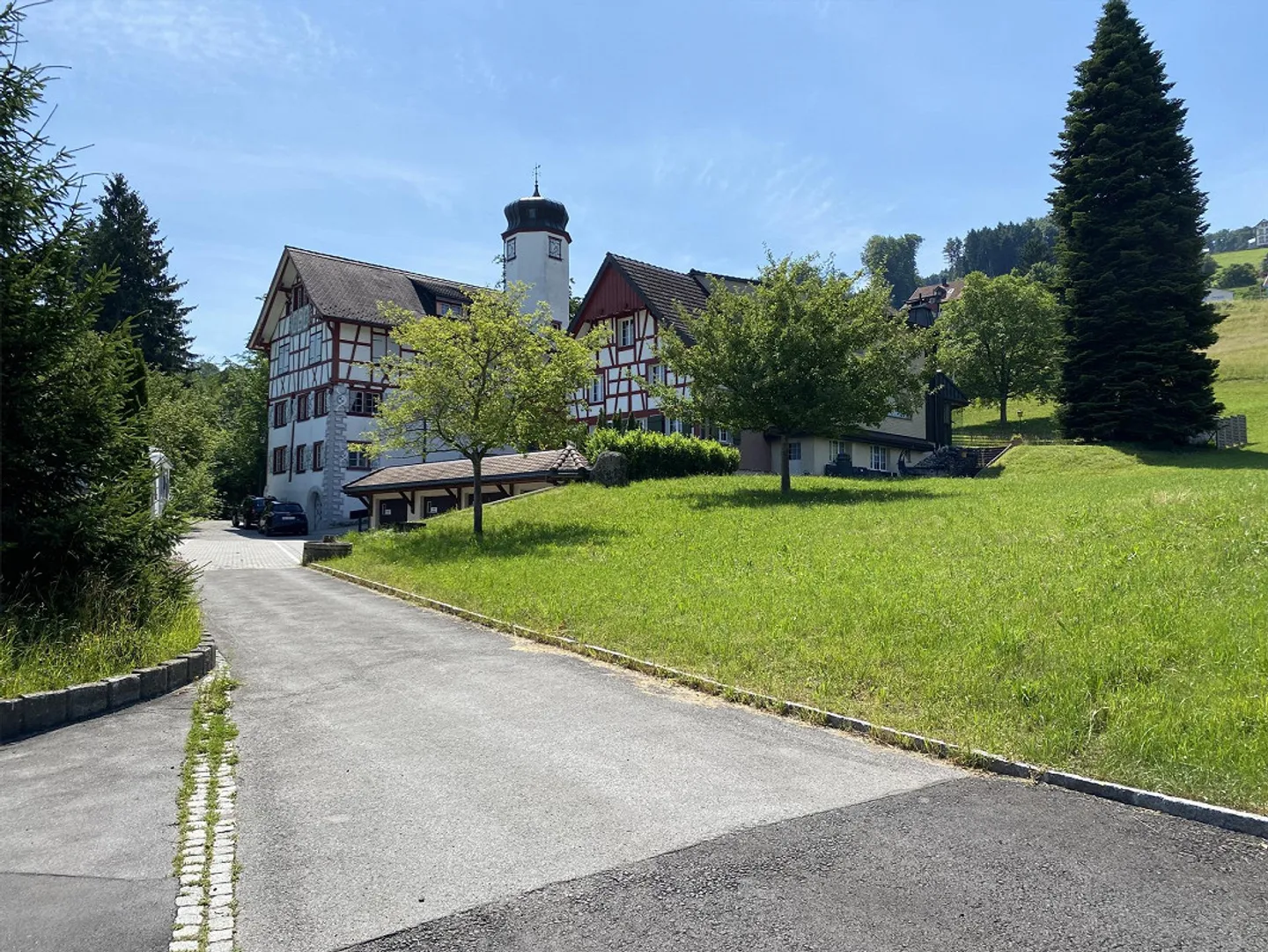 Il Castello come Vicino, Casa Multifamiliare di Alta Qualità con 5 Unità Abitative - Foto 1 di 6