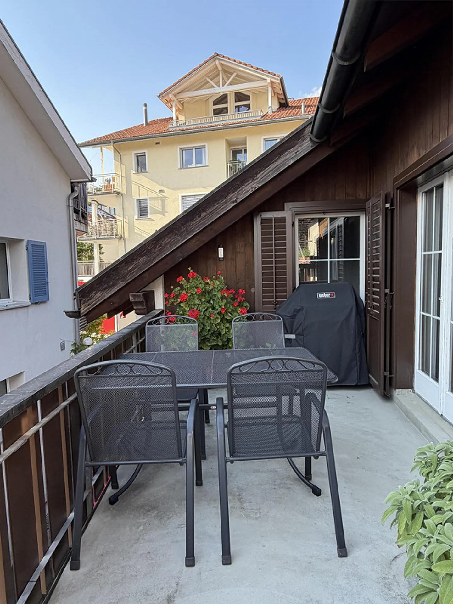 Grosszügige Wohnung mit zwei Balkonen - Foto 2 von 22