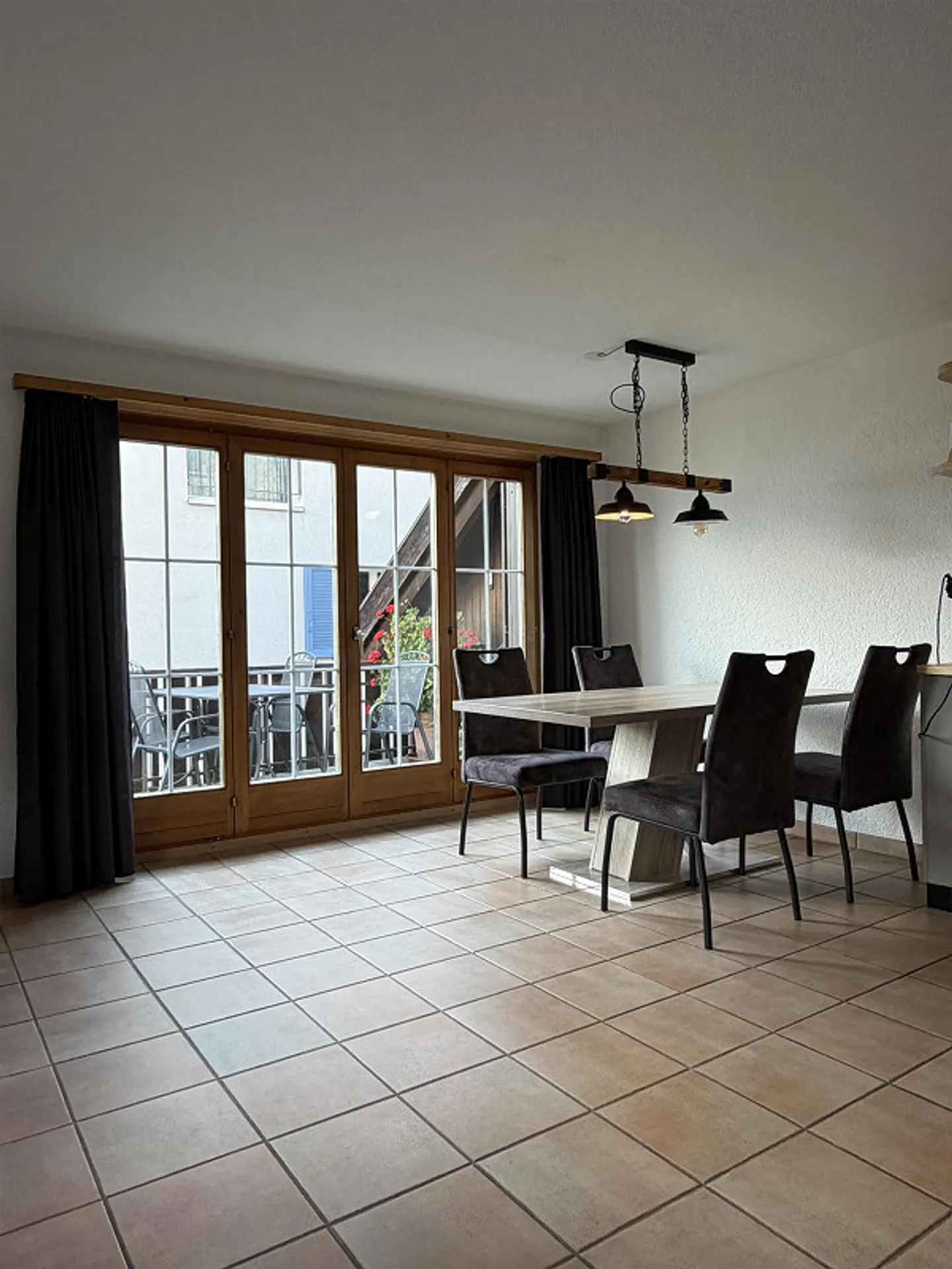 Grosszügige Wohnung mit zwei Balkonen - Foto 7 von 22