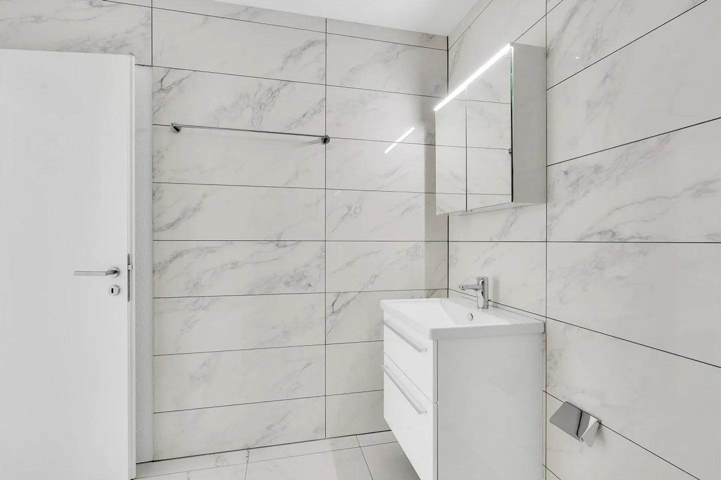 Living with a view of greenery - Photo 7 of 11