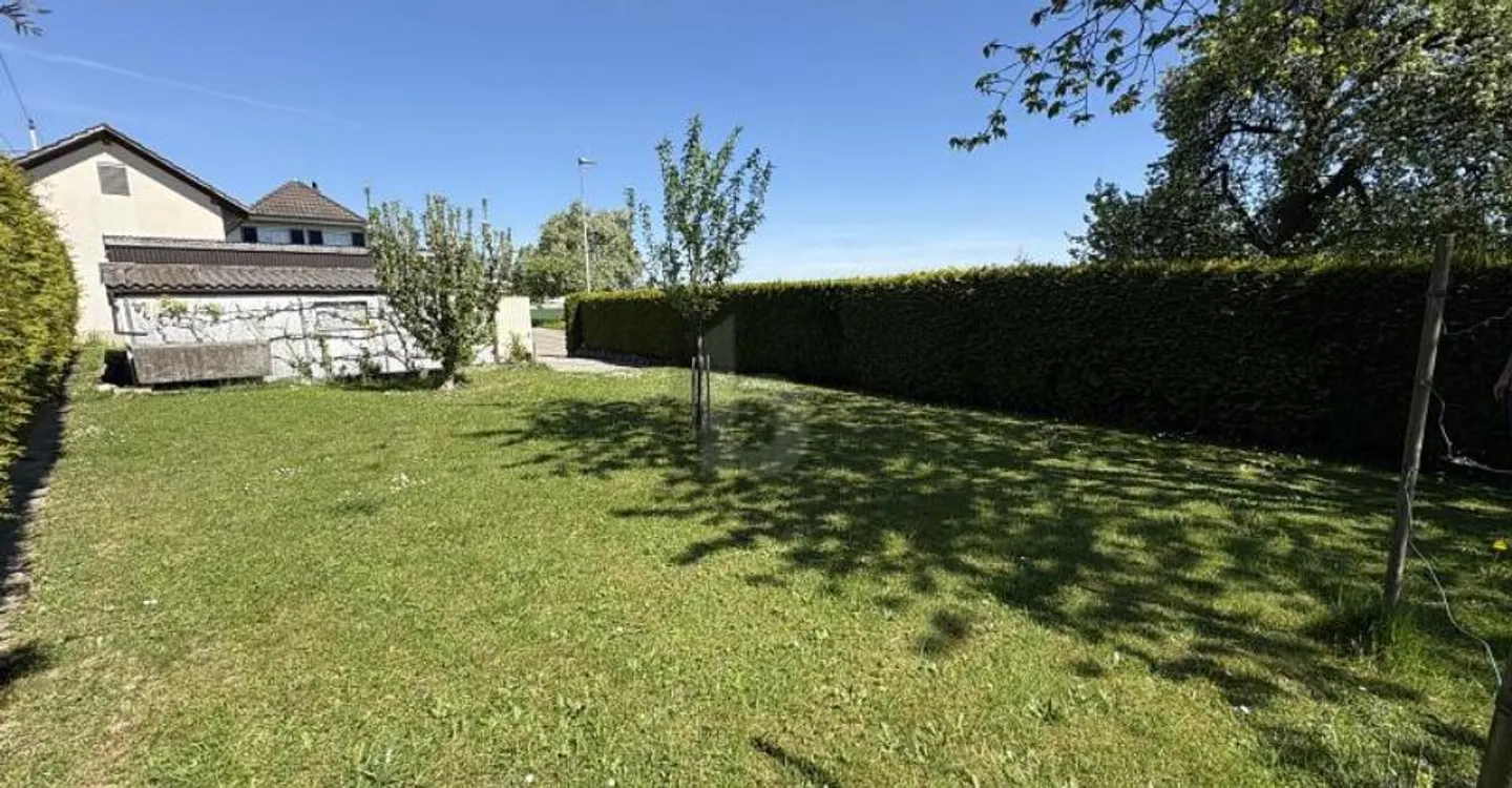 Charmantes Doppelhaus mit Garten - Foto 5 von 6