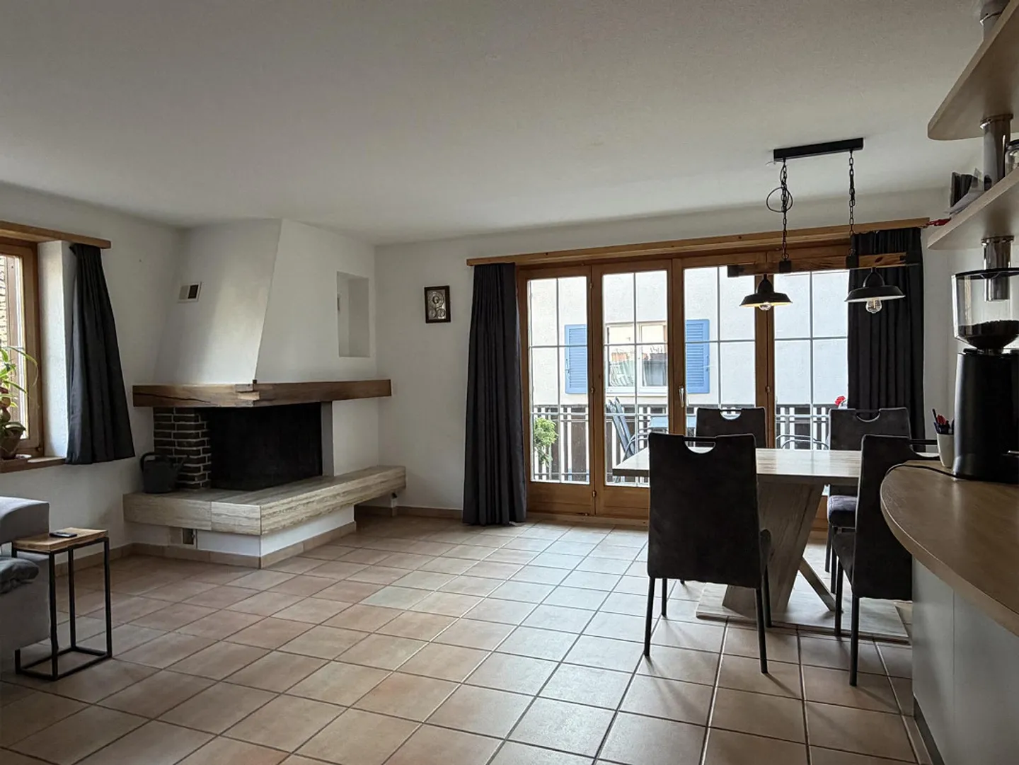 Grosszügige Wohnung mit zwei Balkonen - Foto 5 von 22