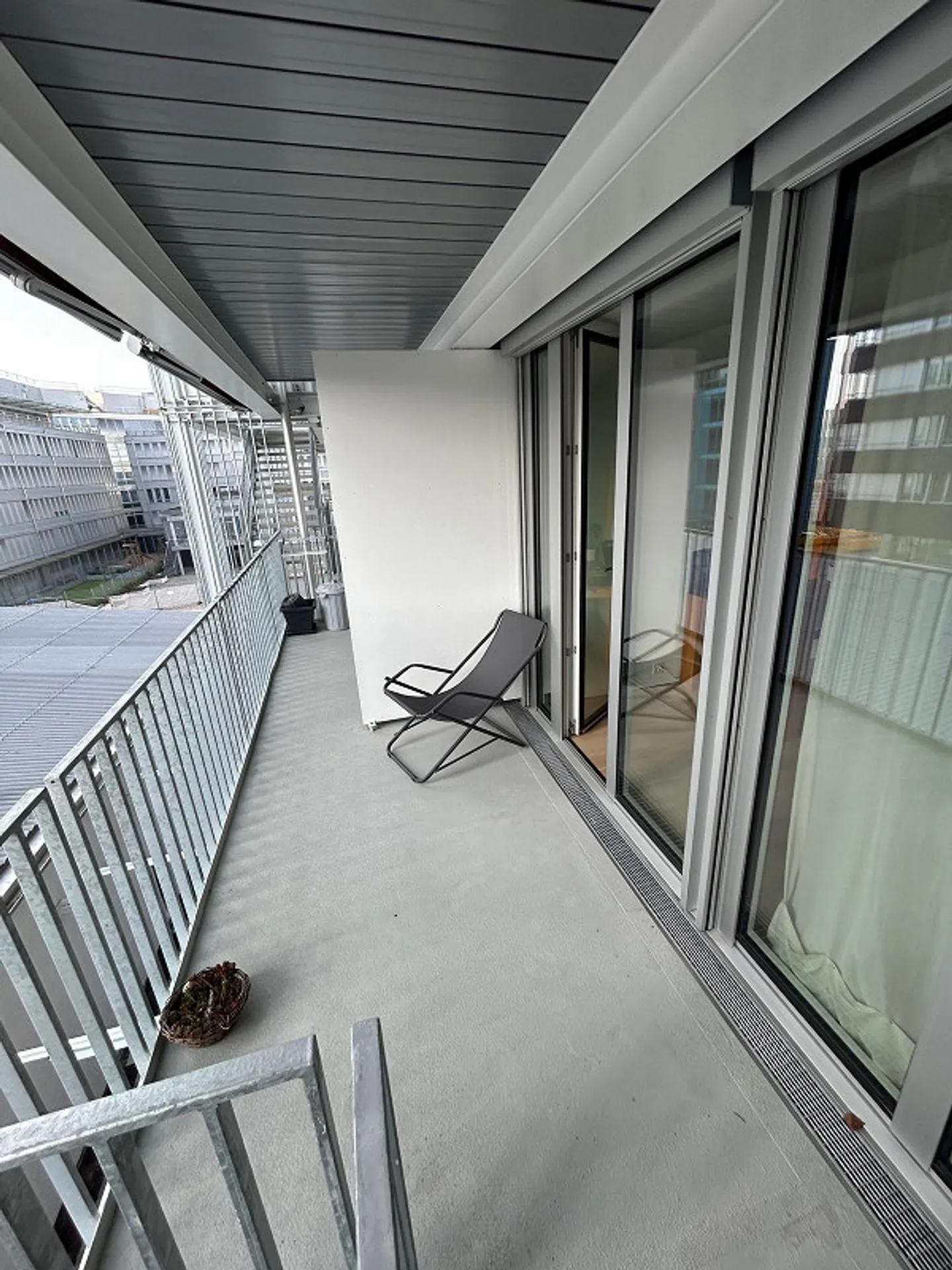 Appartement moderne 2.5 pièces dans un nouveau bâtiment - sans dépôt - Photo 2 sur 8