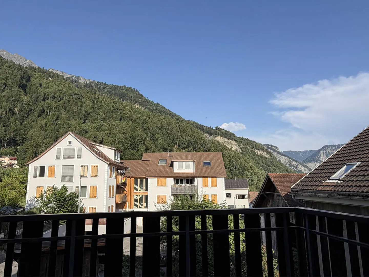 Grosszügige Wohnung mit zwei Balkonen - Foto 13 von 22