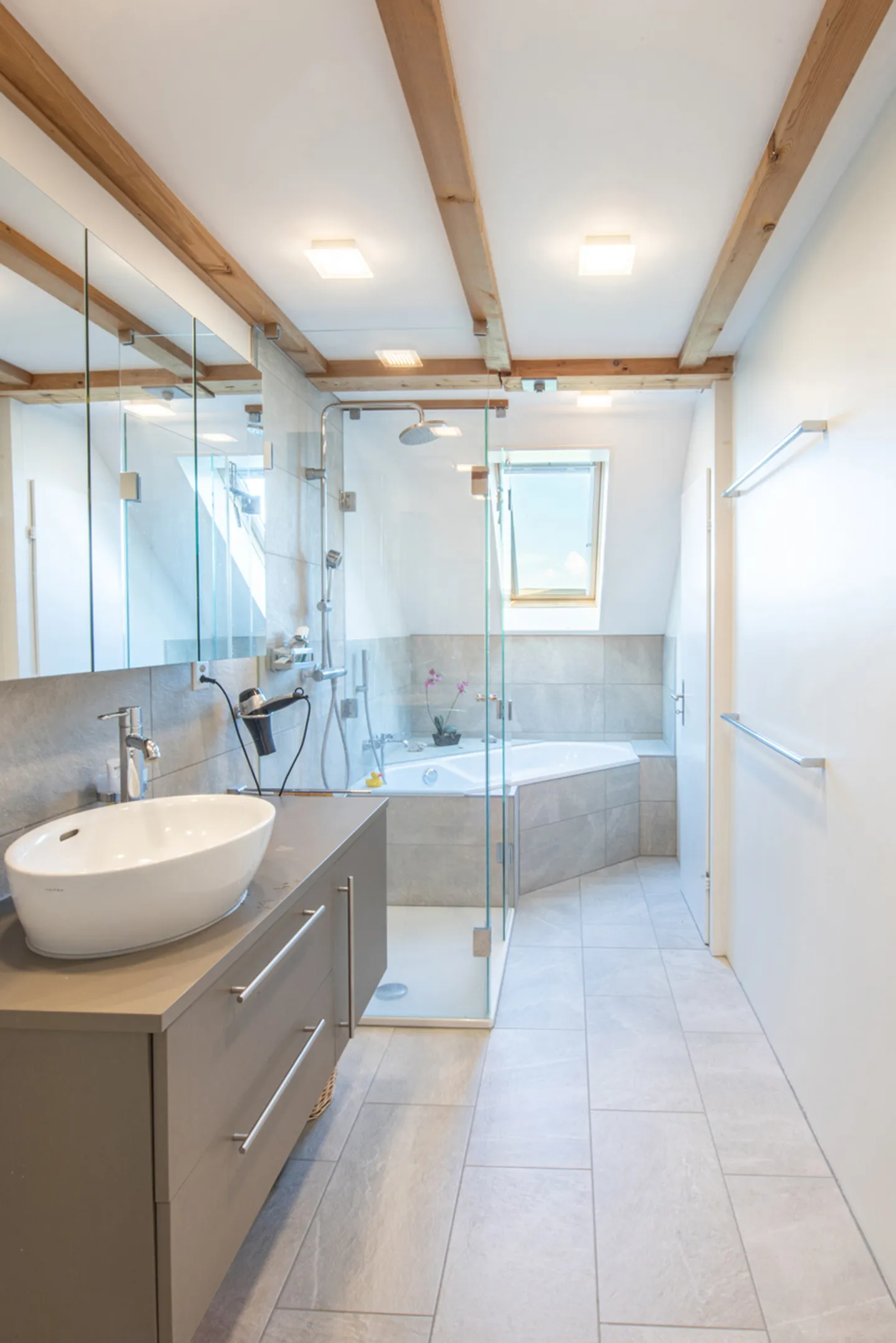 Nature-friendly maisonette apartment in Kirchlindach. - Photo 9 of 10