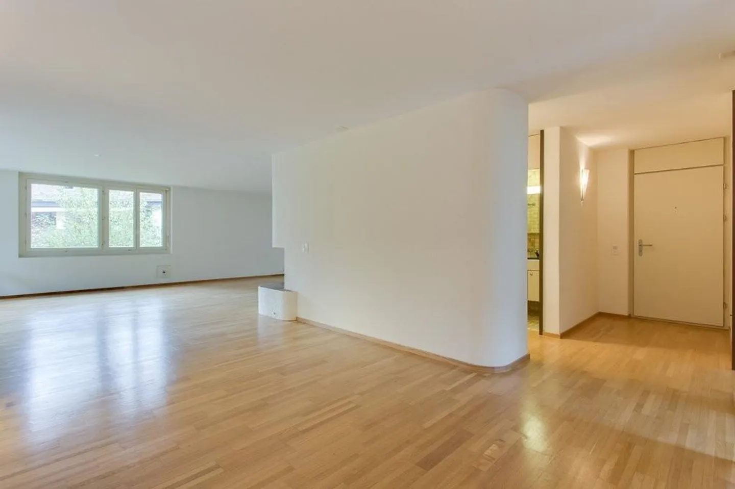 Charmante Wohnung in Zürich Witikon - Foto 3 von 10