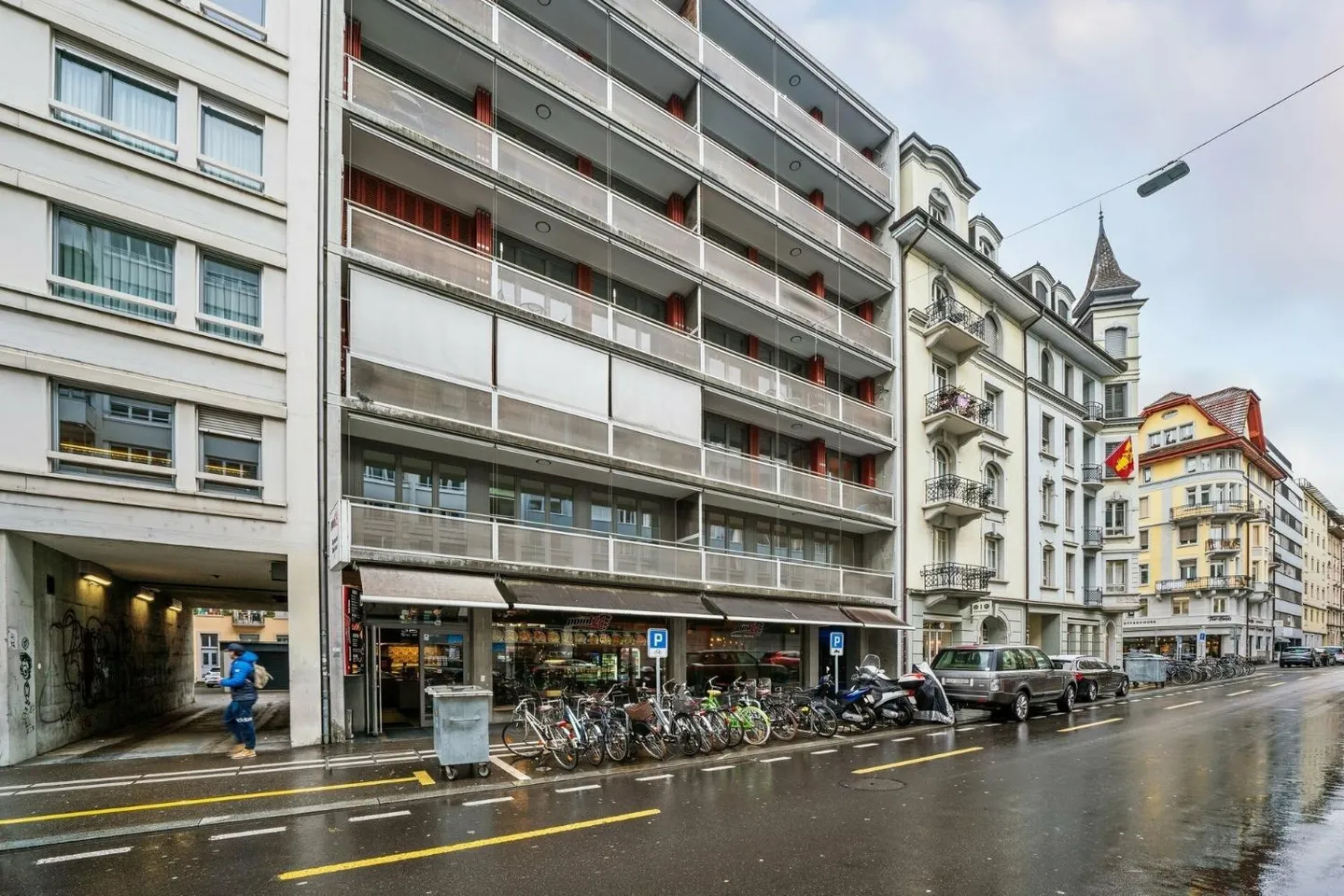 Appartement de style loft dans un quartier urbain animé - Photo 2 sur 8