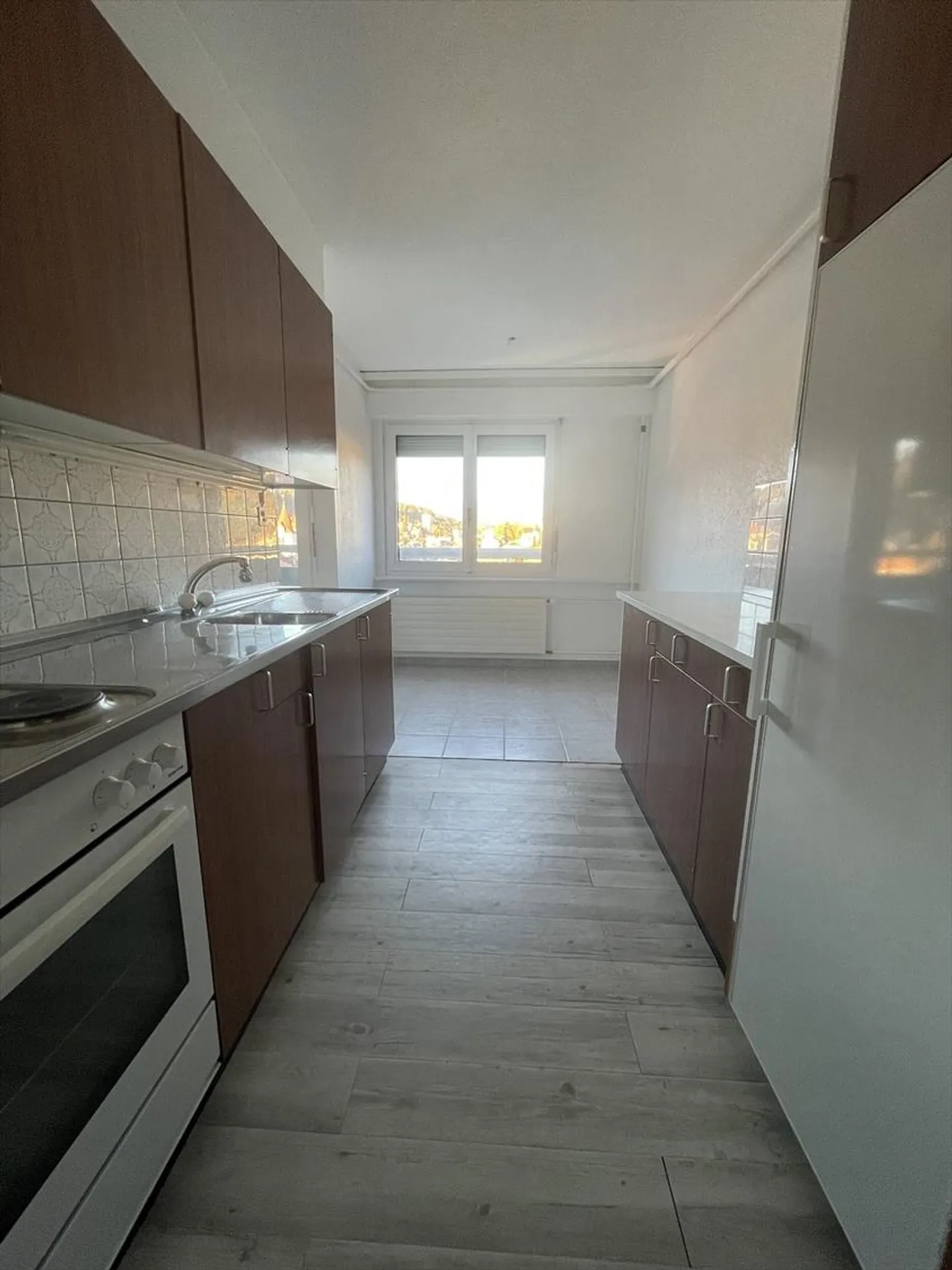 BEAUTIFUL ACCOMMODATION CLOSE TO ALL AMENITIES - Photo 2 of 9