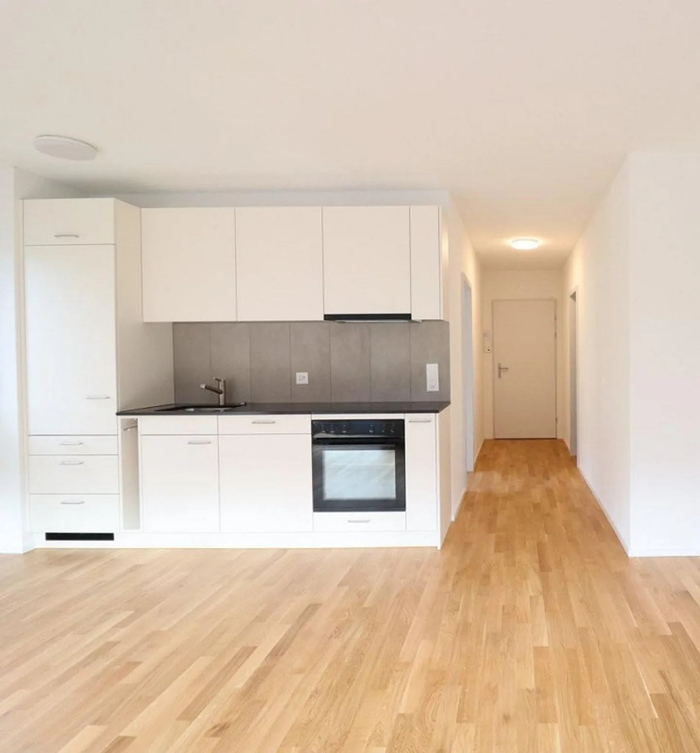 Appartamento 2 locali nel quartiere di Länggass - Foto 2 di 8