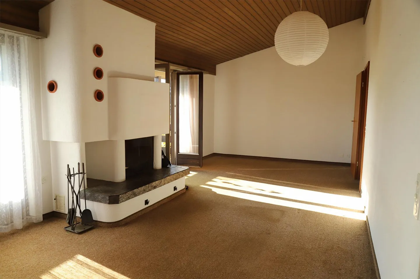 Charming 5.5 Room Single-Family House (Semi-Detached) - Photo 3 of 7