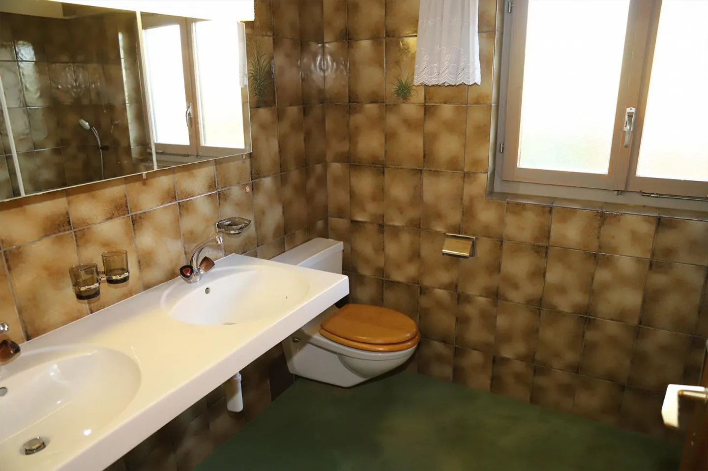 Charming 5.5 Room Single-Family House (Semi-Detached) - Photo 4 of 7