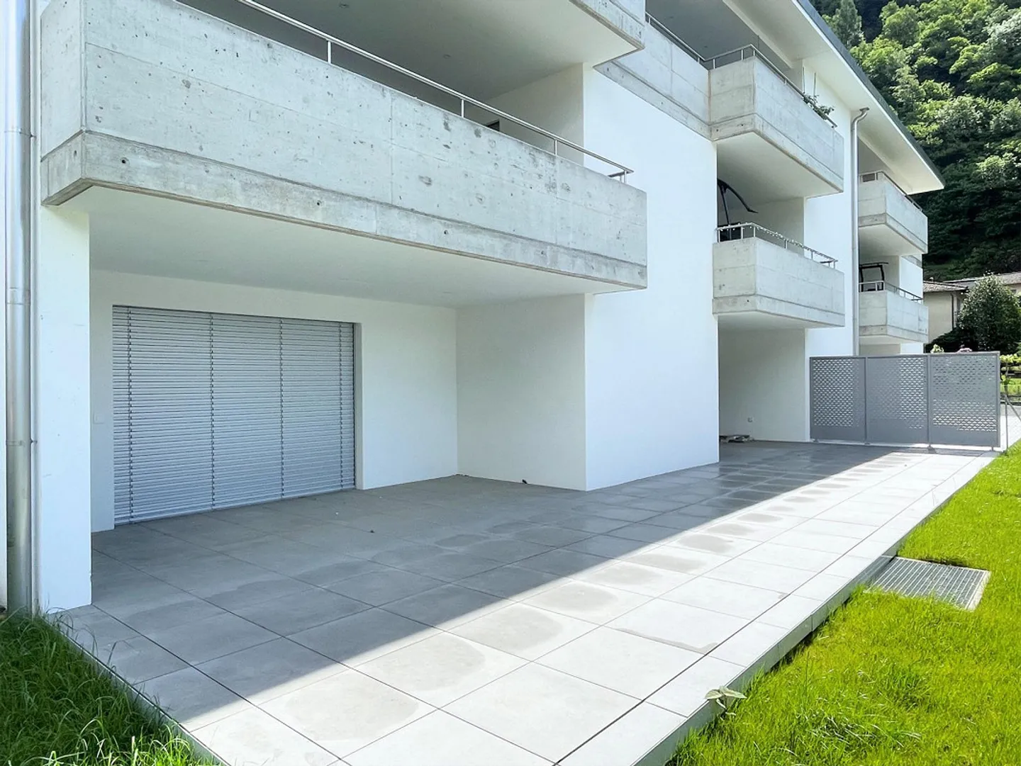 New apartment with large garden and spacious terrace - Photo 7 of 18