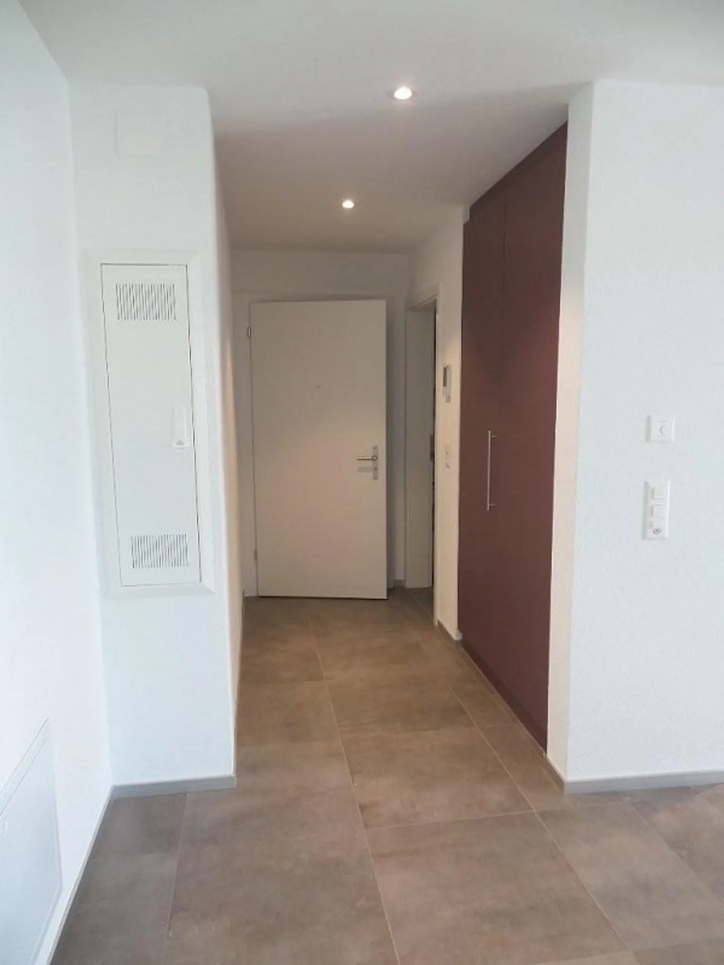Geräumige Wohnung in Wettingen - Foto 3 von 9