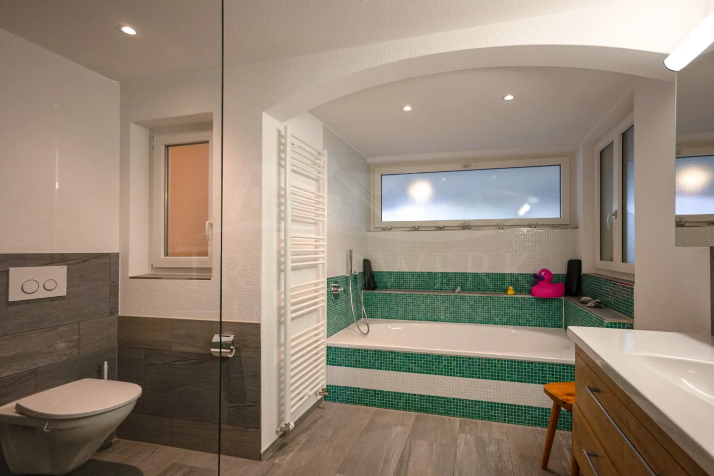 Well-maintained 7.5-room single-family house with garden in the Lucerne Seetal - Photo 5 of 14