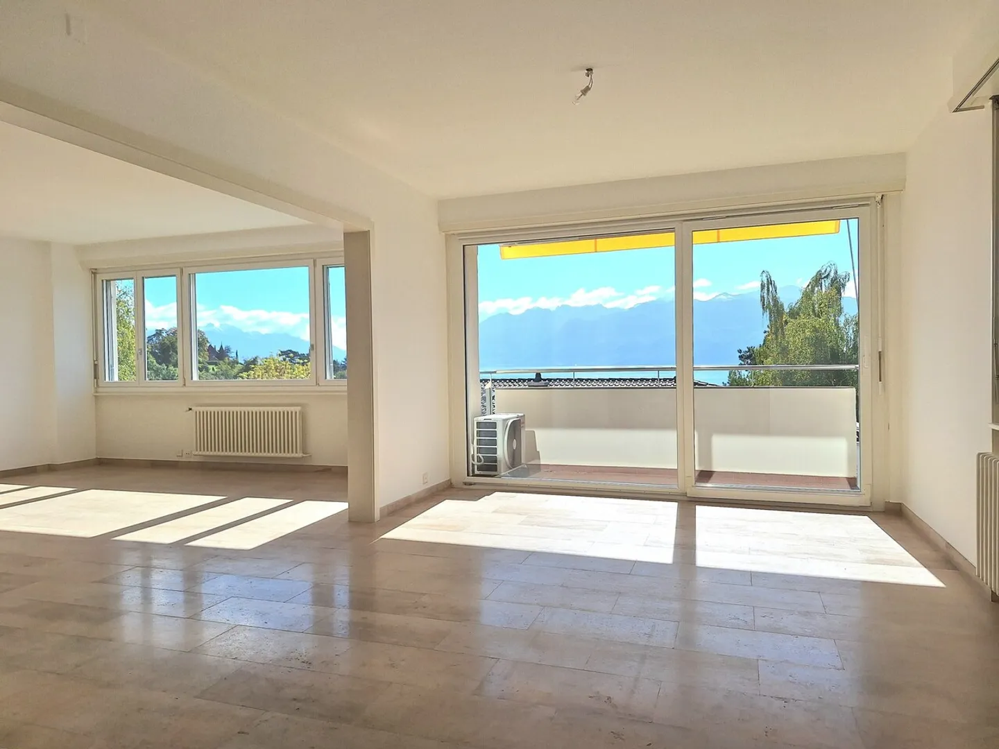 Esclusività 3,5 stanze, balconi, tranquillo, vista panoramica, parcheggio - Foto 1 di 13