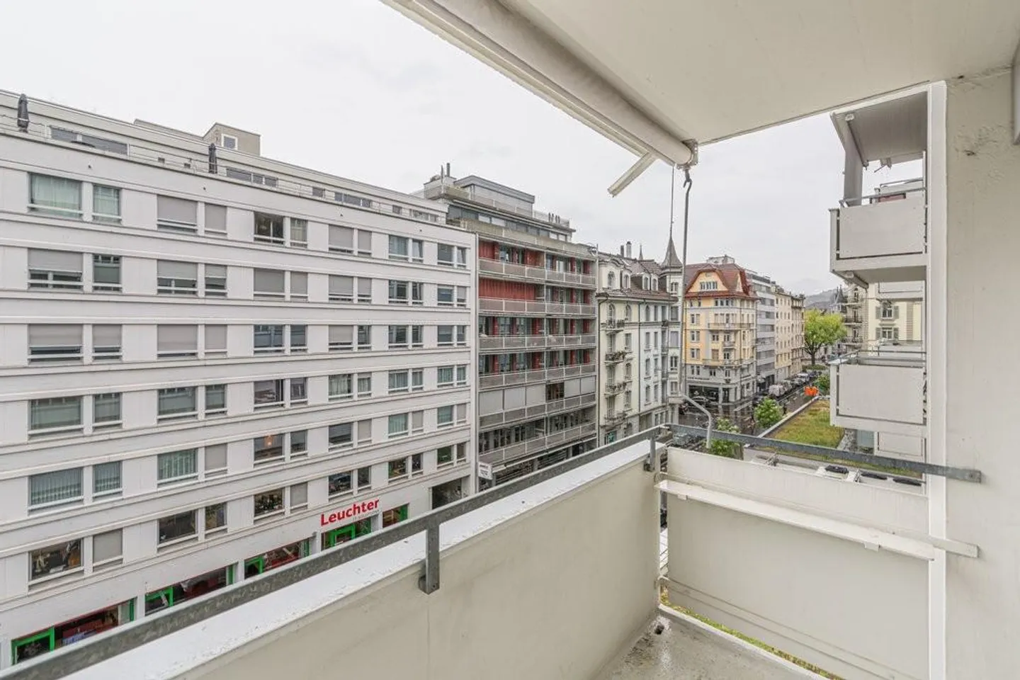 Modern 2.5-room apartment in the center of Neustadt - Photo 1 of 4