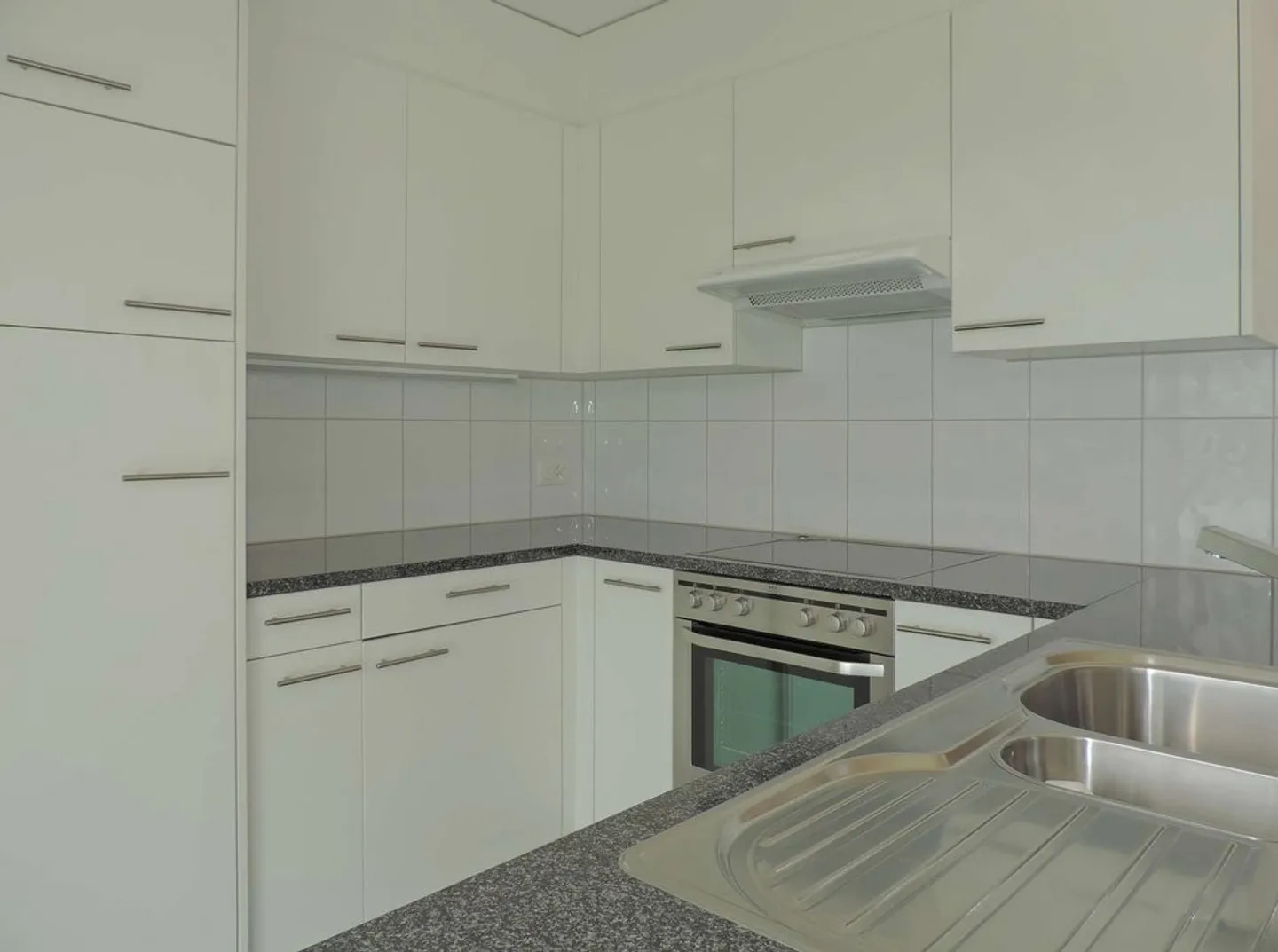 Geräumige Wohnung mit riesiger Terrasse - Foto 5 von 8