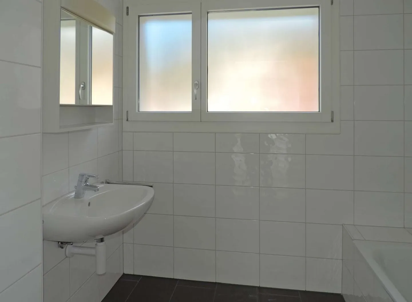 Geräumige Wohnung mit riesiger Terrasse - Foto 8 von 8