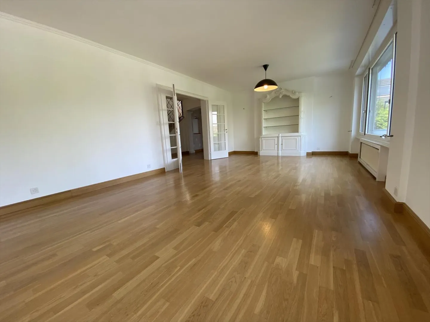 Individual Villa for Rent in Genthod - Photo 2 of 11