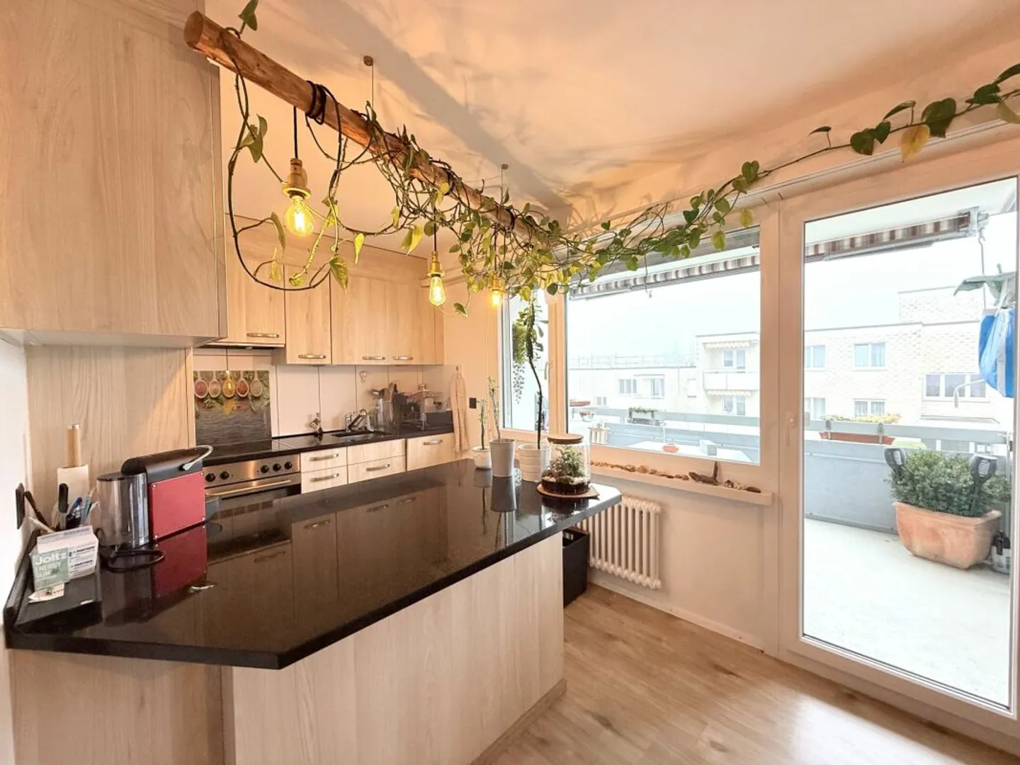 CITY APARTMENT WITH VIEW - Photo 2 of 7