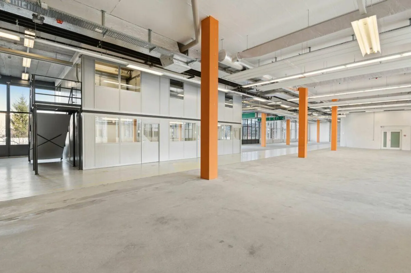 2,70m² di spazi commerciali moderni e di alta qualità al piano terra - Foto 9 di 11