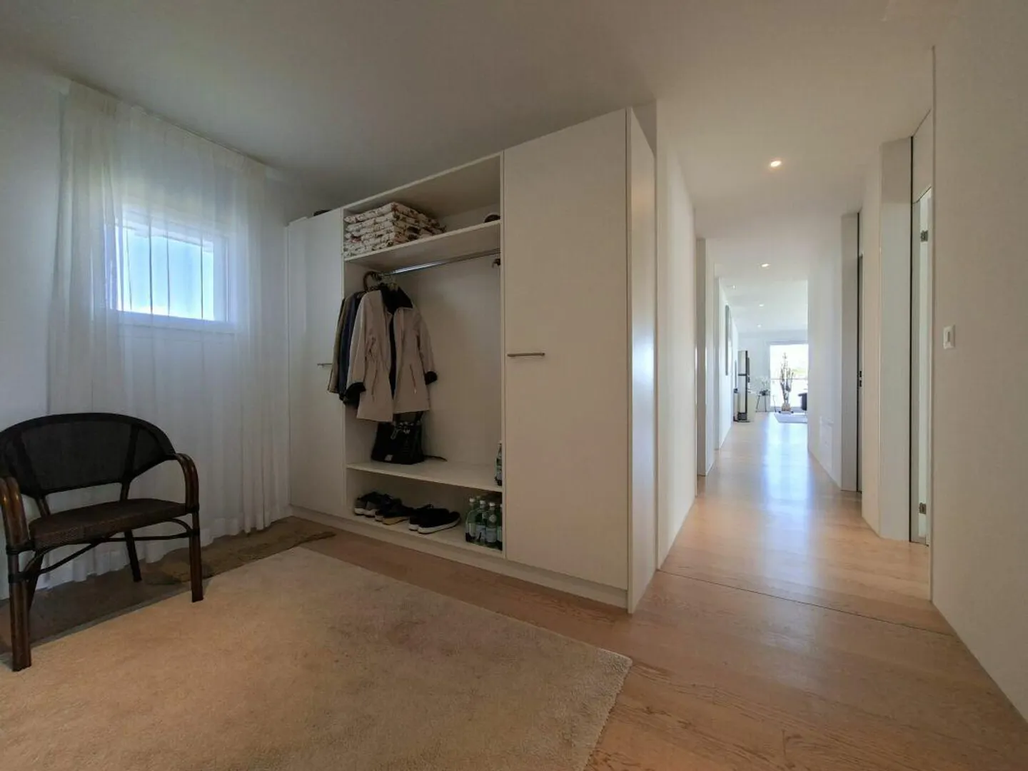 Unique 5.5-room penthouse apartment with a view of greenery - Photo 6 of 10