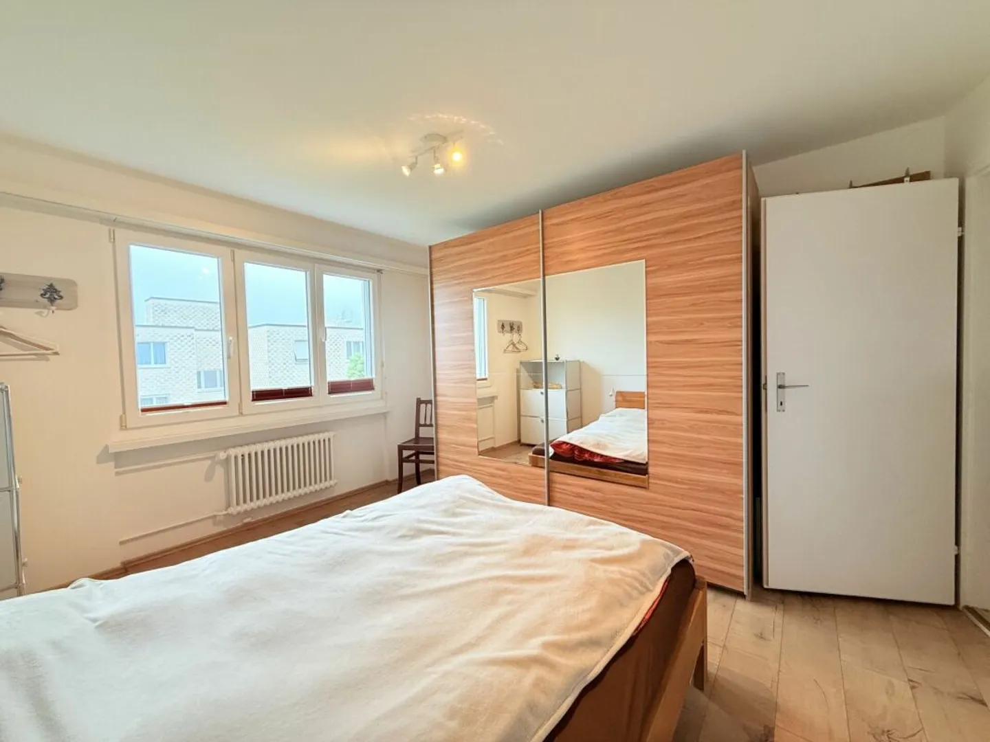 CITY APARTMENT WITH VIEW - Photo 6 of 7