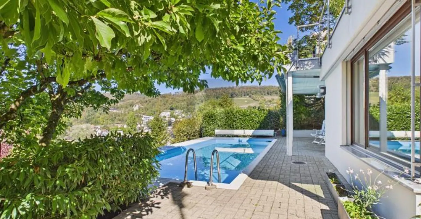 Haute qualité avec piscine privée et vue panoramique - Photo 1 sur 5