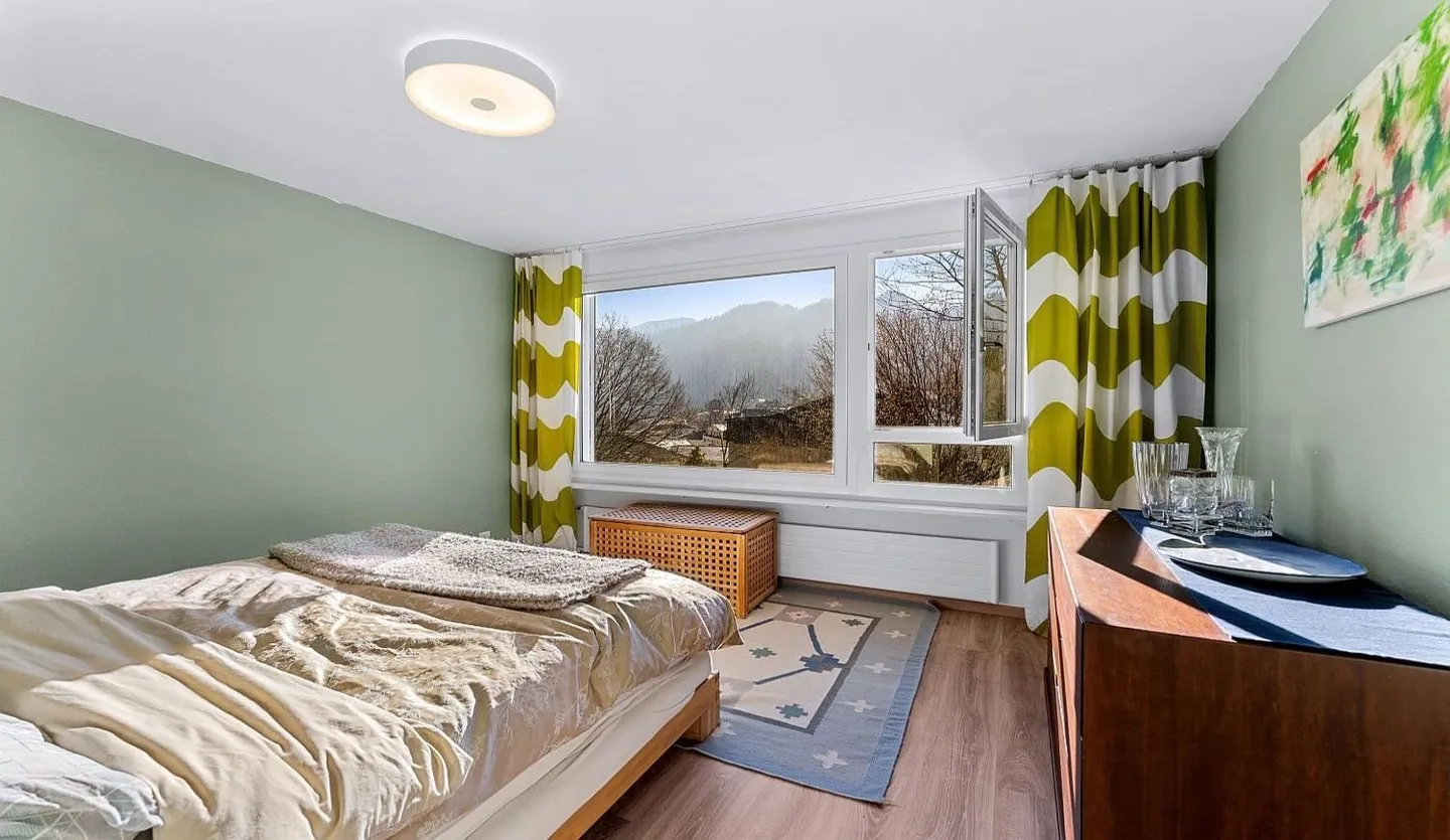 LIGHT, VIEW AND QUALITY OF LIFE – LIVING ON THE SUNNY SIDE WITH TAX ADVANTAGE ***** - Photo 8 of 13