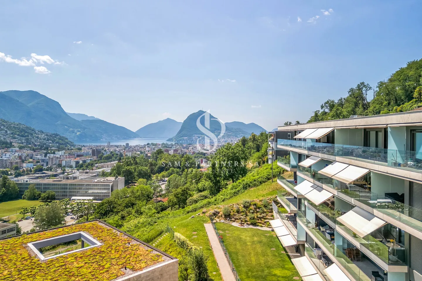 Penthouse moderne avec grande terrasse - Photo 13 sur 14