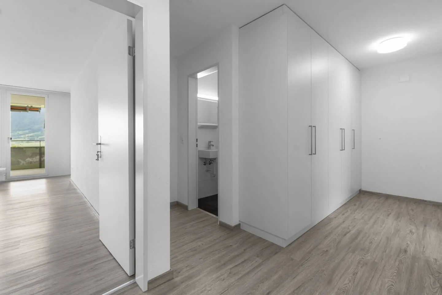 Appartement spacieux 3.5 pièces - Photo 7 sur 13