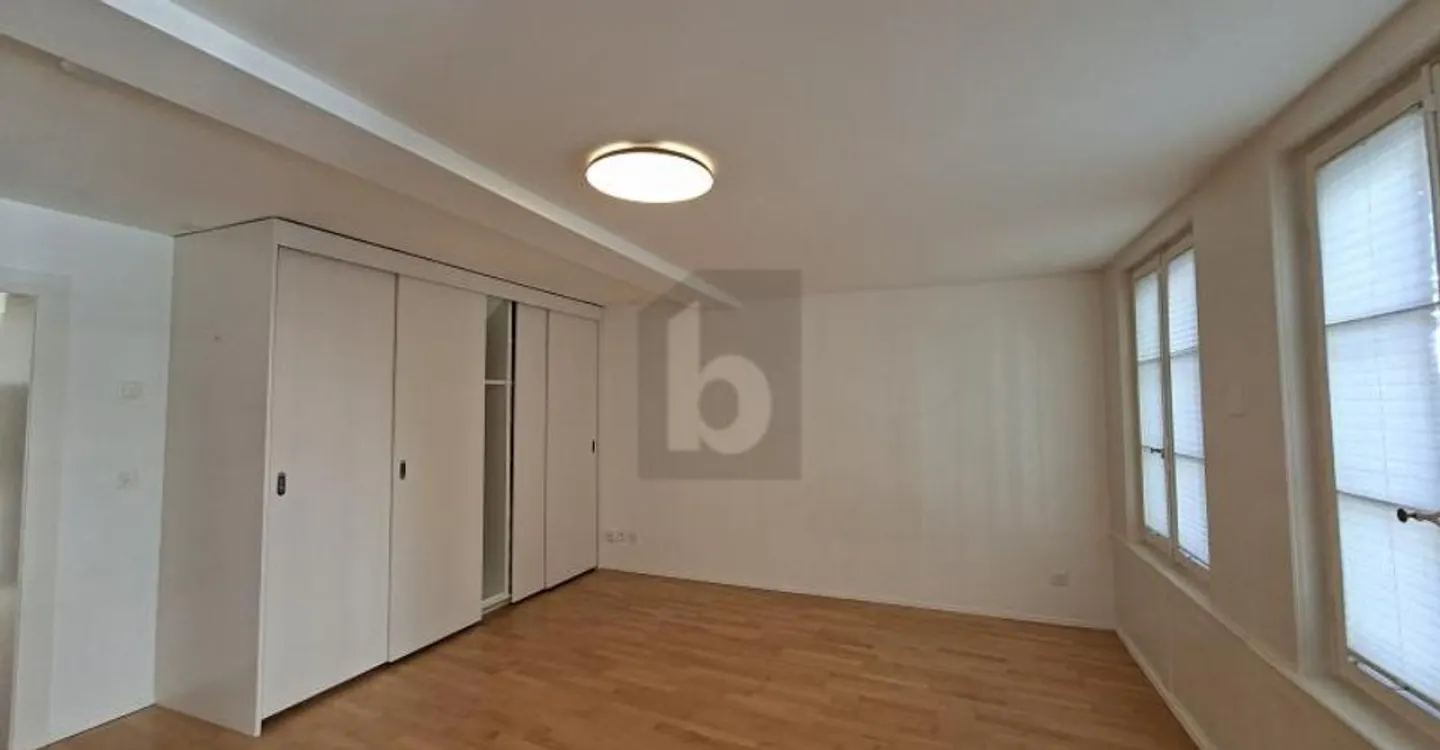 Charmante maisonette dans la vieille ville prête à emménager - Photo 3 sur 6