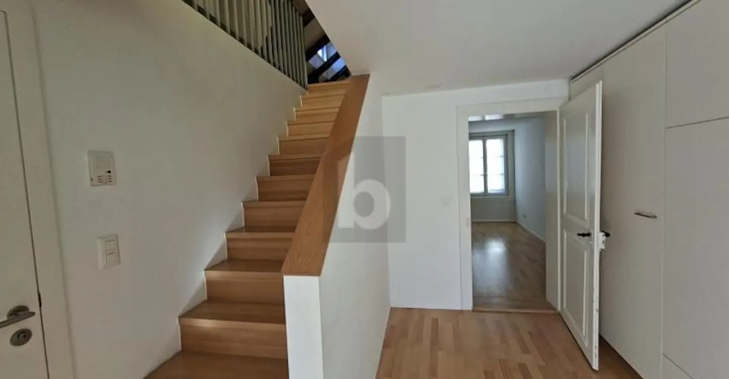 Charmante maisonette dans la vieille ville prête à emménager - Photo 4 sur 6