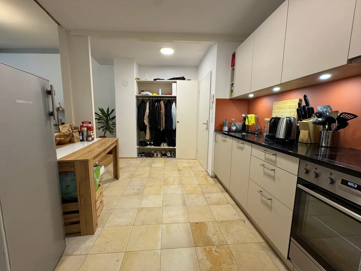 2.5 Room Apartment - Photo 4 of 7