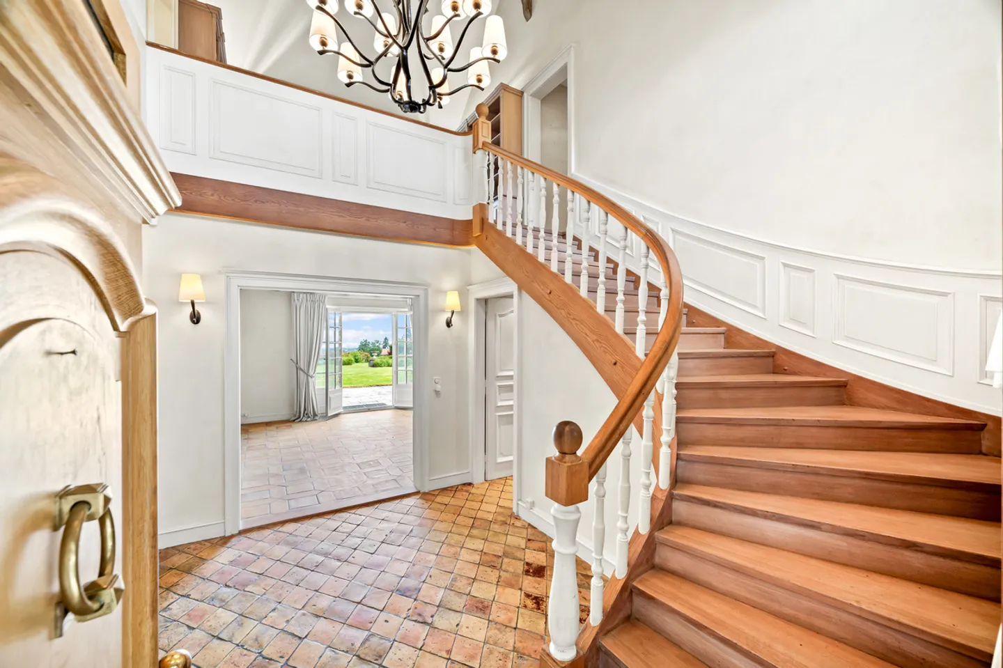 Propriété magnifique avec piscine et vue sur le lac, Apples - Photo 7 sur 21