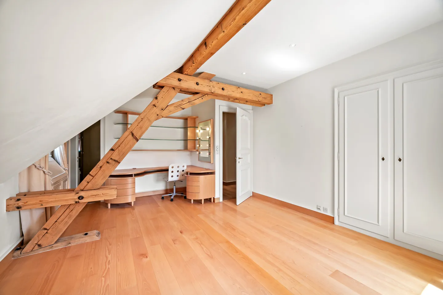 Propriété magnifique avec piscine et vue sur le lac, Apples - Photo 16 sur 21