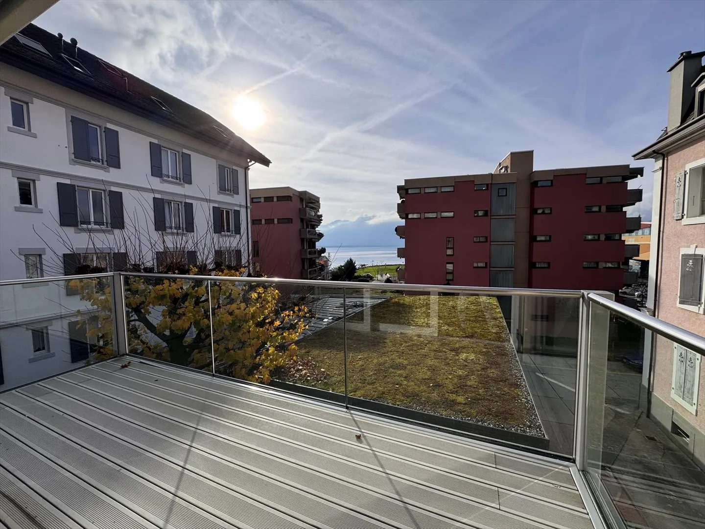 Magnificent 2.5-room apartment with lake view - Photo 5 of 12