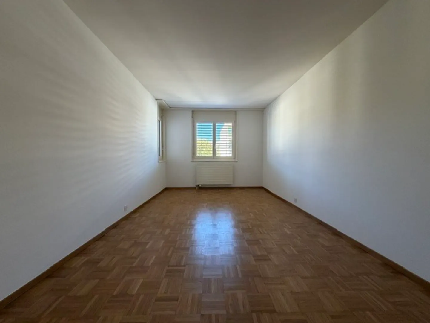 4 room apartment on the 2nd floor - Photo 4 of 10