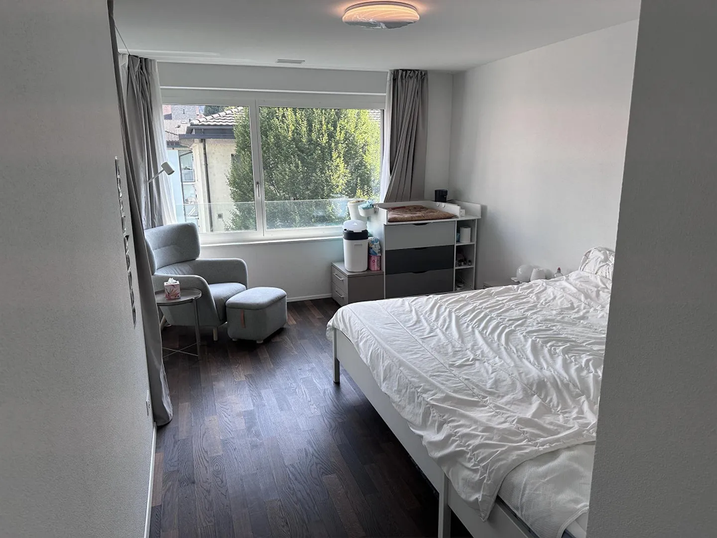 Moderne 3.5-Zimmer-Wohnung mit Balkon - Foto 10 von 13