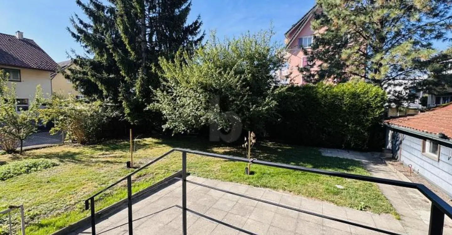 Modernes Apartment mit Garten - Foto 2 von 5