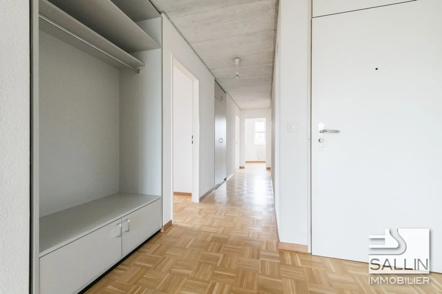 Apartment with 4 rooms - Photo 18 of 21