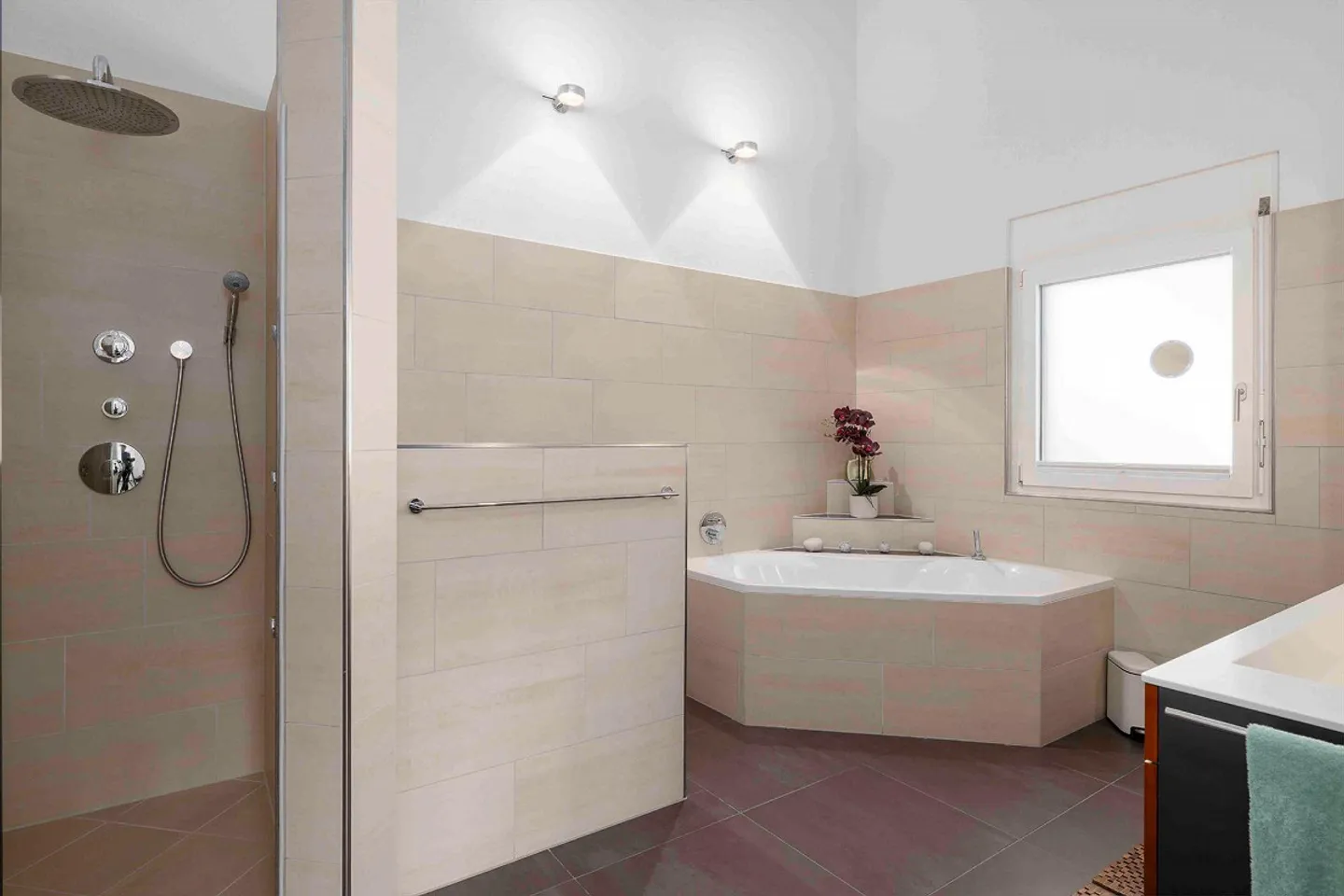 Stadtnahes Wohnen mit Privatsphäre - Photo 6 of 8