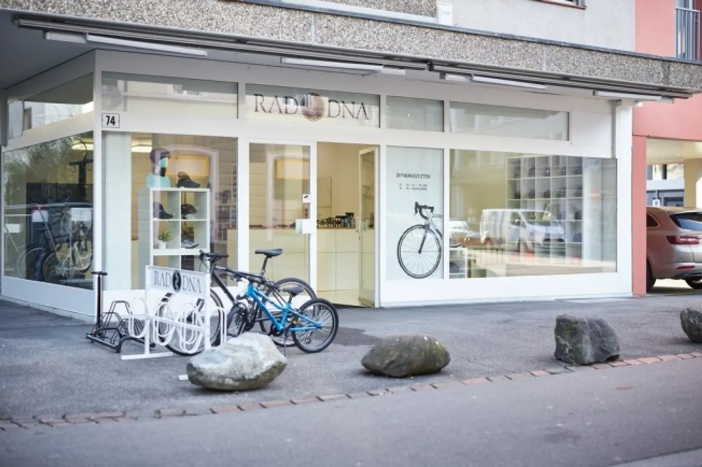 Spazio commerciale attraente con possibilità di utilizzo versatile - Foto 3 di 9