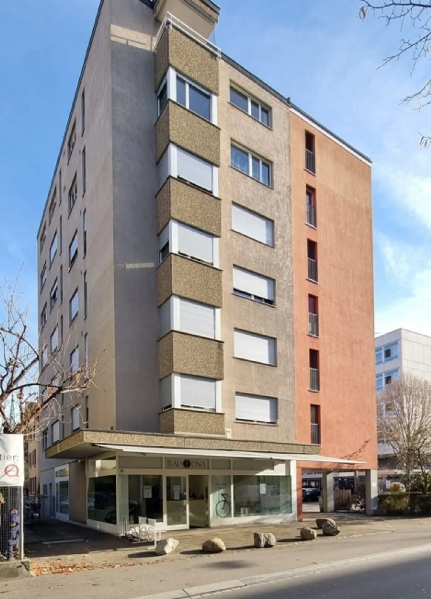 Spazio commerciale attraente con possibilità di utilizzo versatile - Foto 1 di 9