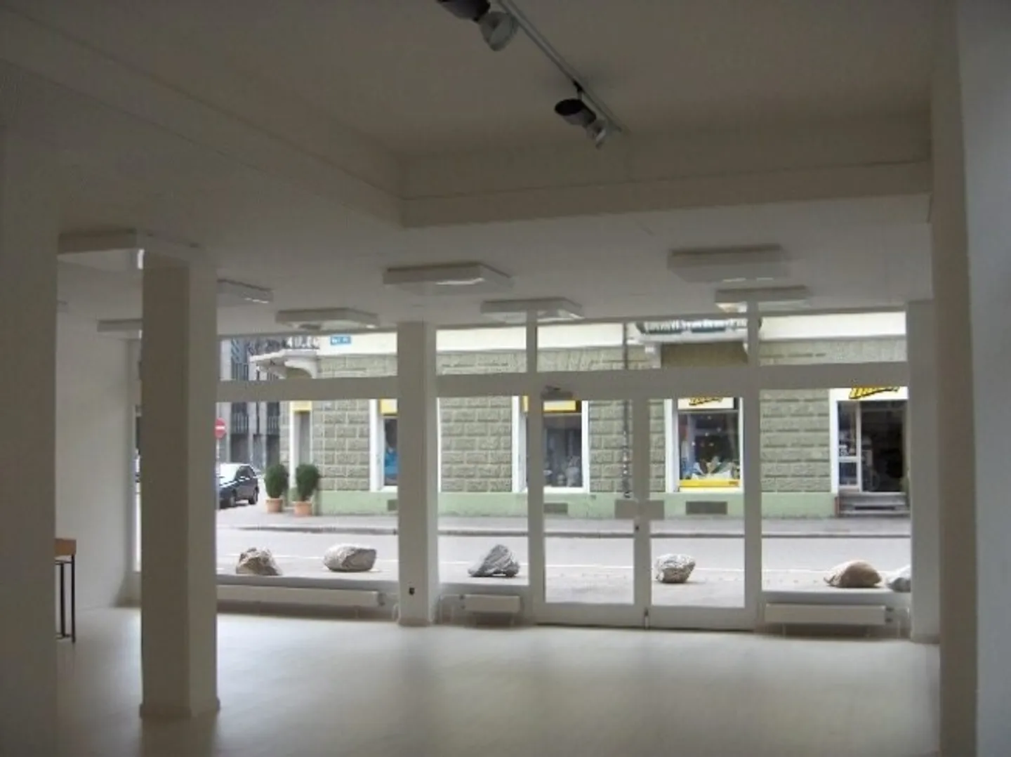 Spazio commerciale attraente con possibilità di utilizzo versatile - Foto 6 di 9