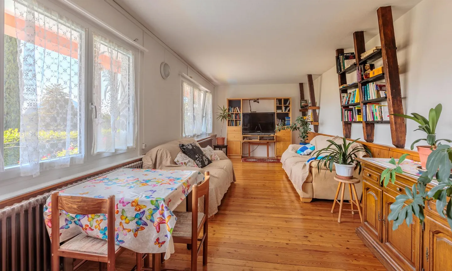 SPACIOUS MULTI-FAMILY HOUSE WITH OVER 12 ROOMS IN SAVOSA - Photo 8 of 9