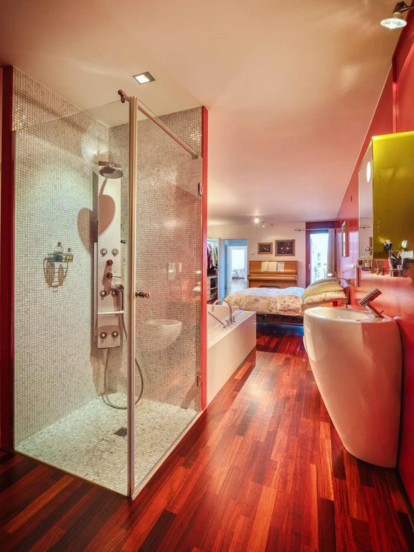 Terrace flat close to the city with pool and sauna - Photo 10 of 14