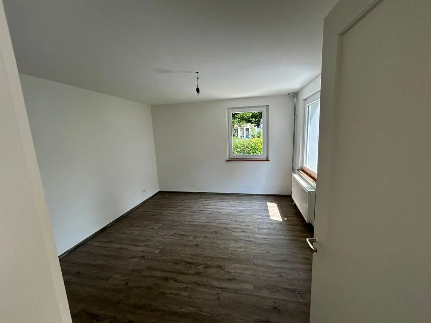 Prima locazione: ristrutturato, tranquillo, con vista verde, collegamento di trasporto 1A - Foto 4 di 8