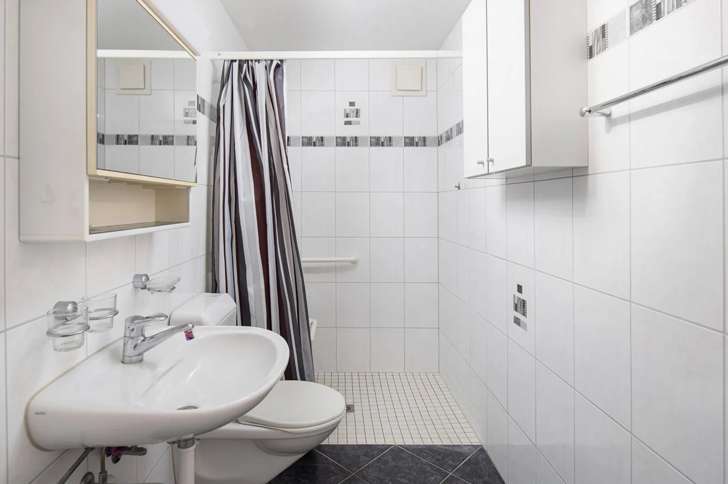 Paradiso Abitativo Spazioso di 5.5 Stanze - Foto 8 di 11