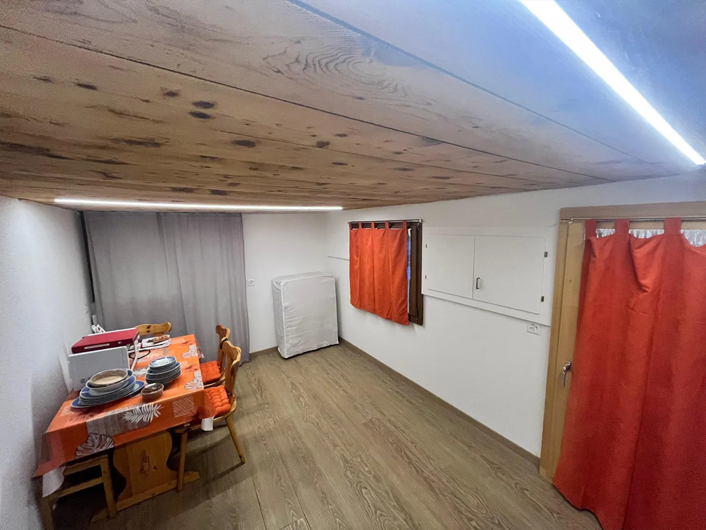 Gemütliche und möblierte 1.5-Zimmer-Wohnung mit Balkon in Guttet-Feschel - Foto 4 von 8